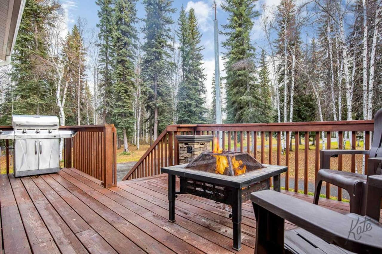 North Pole Escape With Deck And Aurora Lights Views! Villa Buitenkant foto